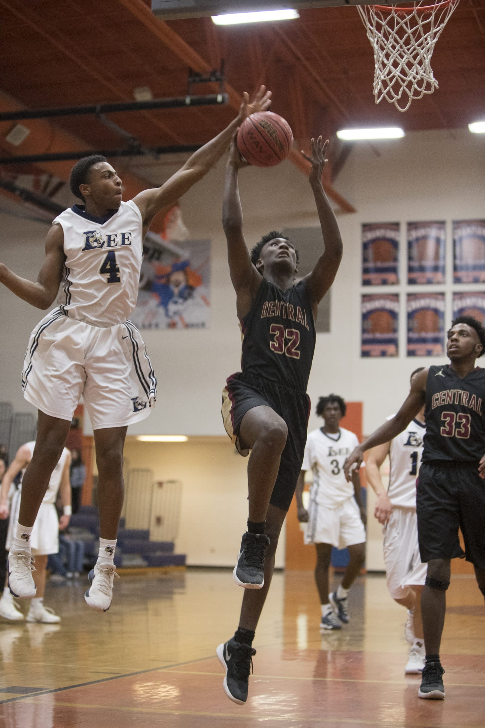 Lee County defeats HC boys