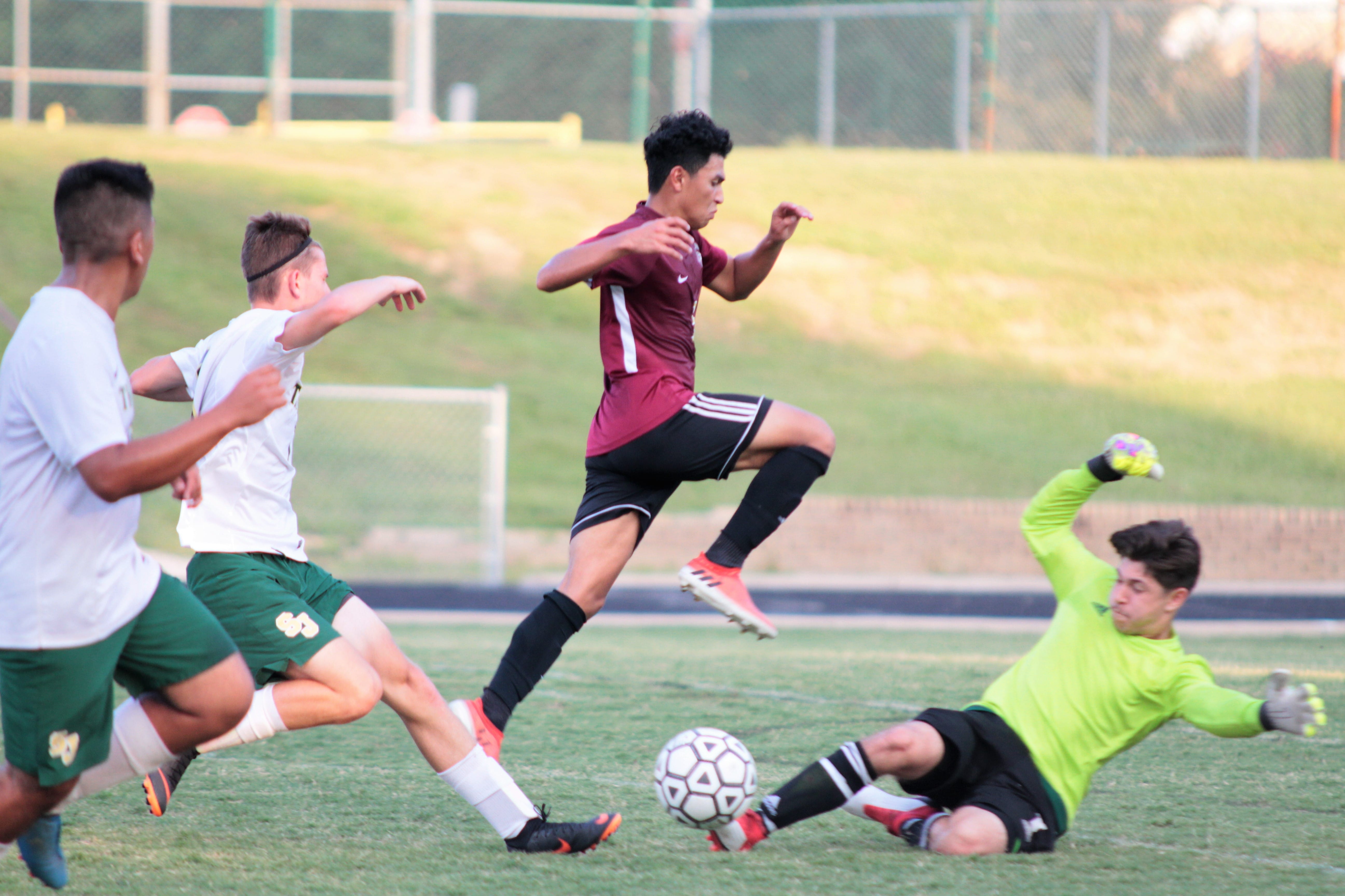 SJ soccer wins at Central