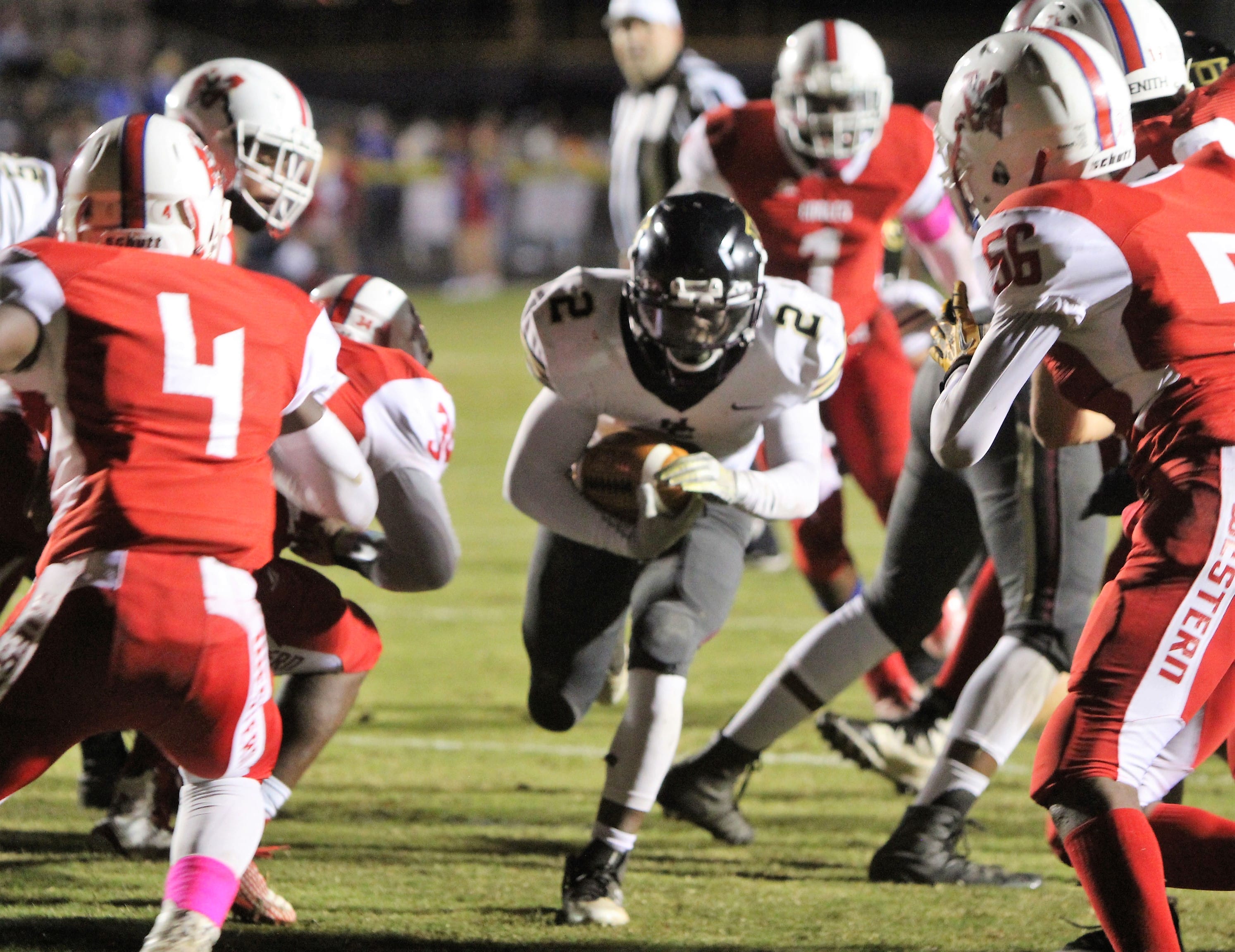 Western Harnett turns back Central, 37-14, at Eagles’ Homecoming