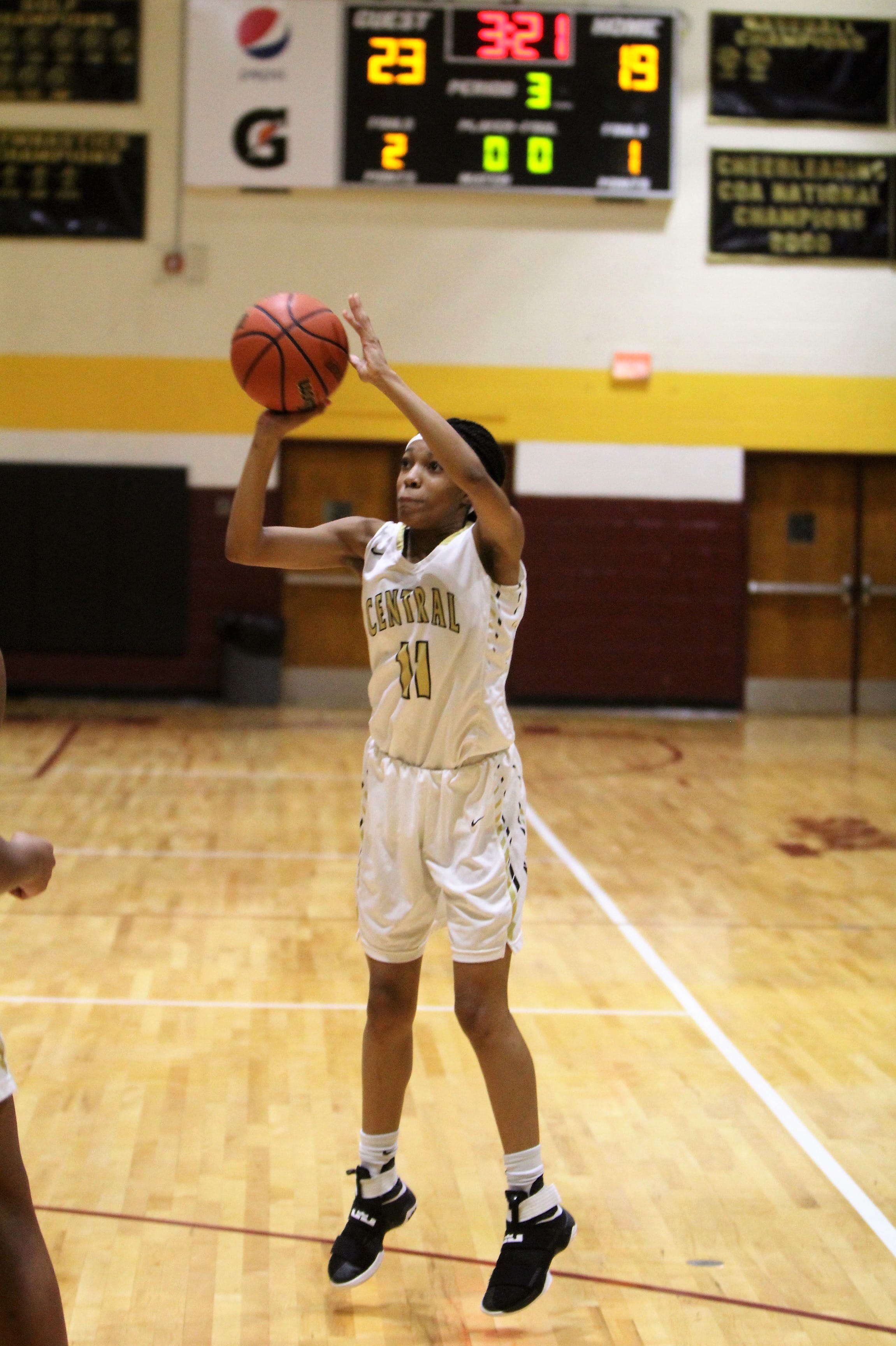 HC takes conference wins over Western Harnett