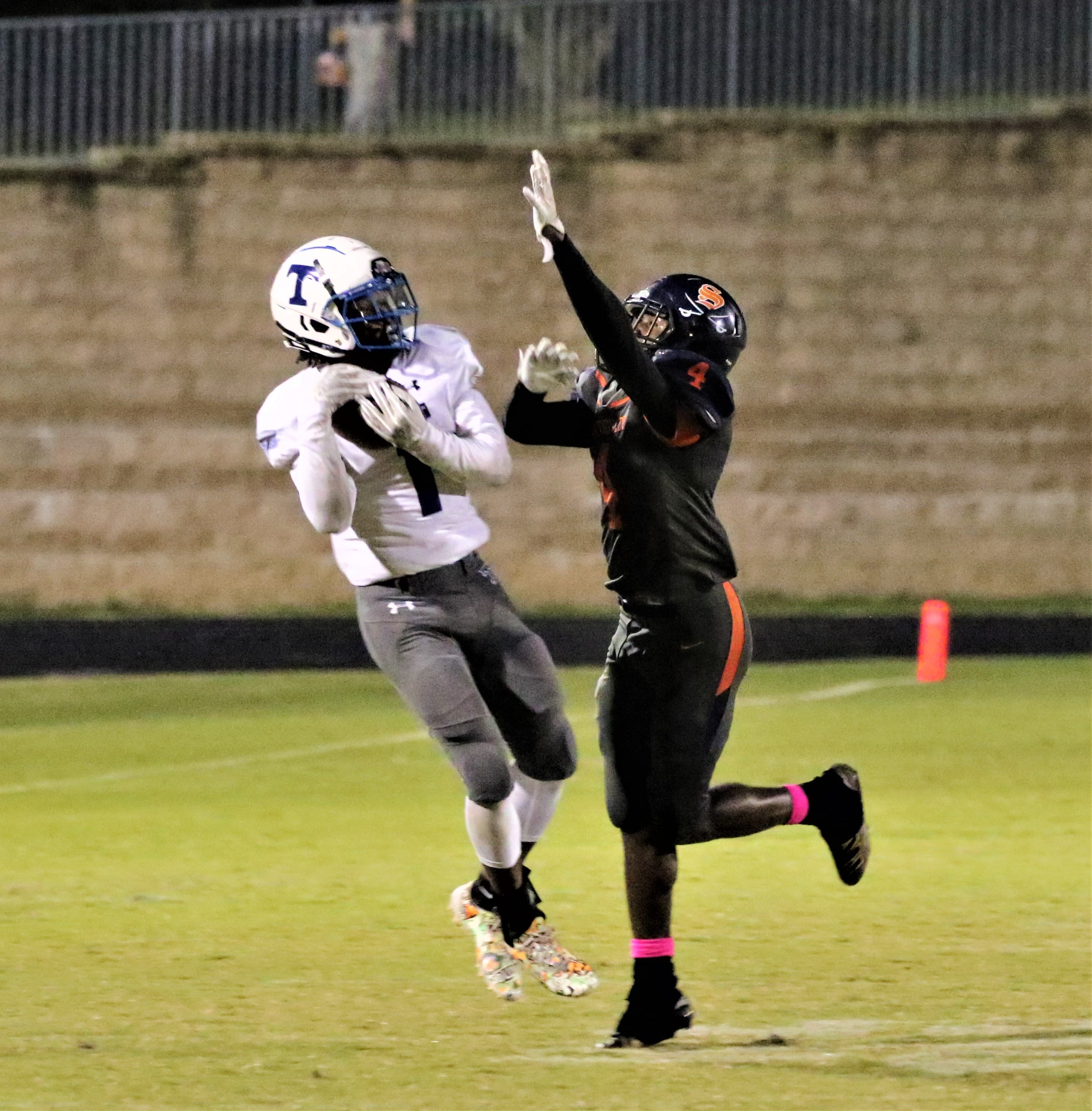 Turnovers costly for Hawks at S. Lee