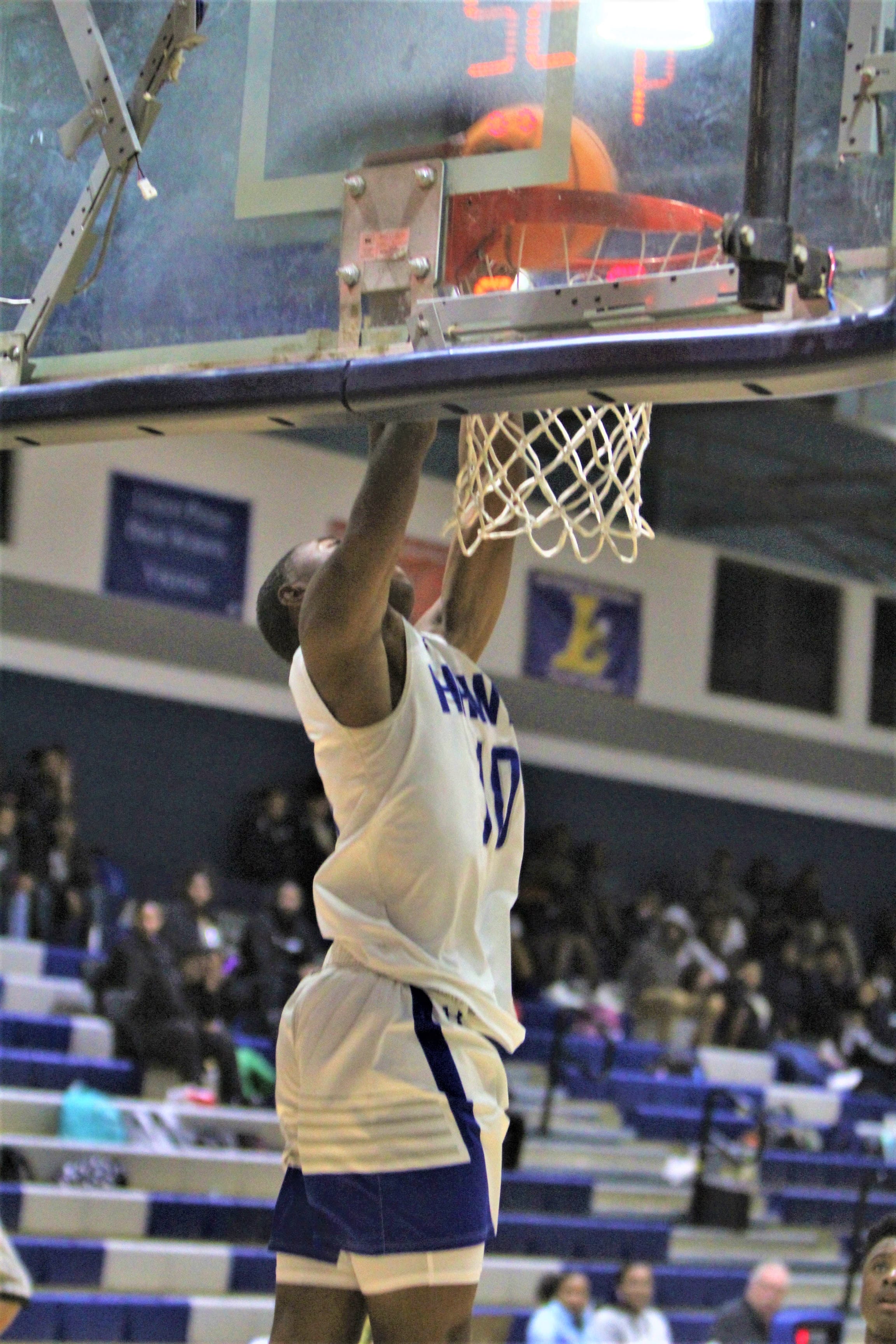 Hawks get hoops wins over SSS