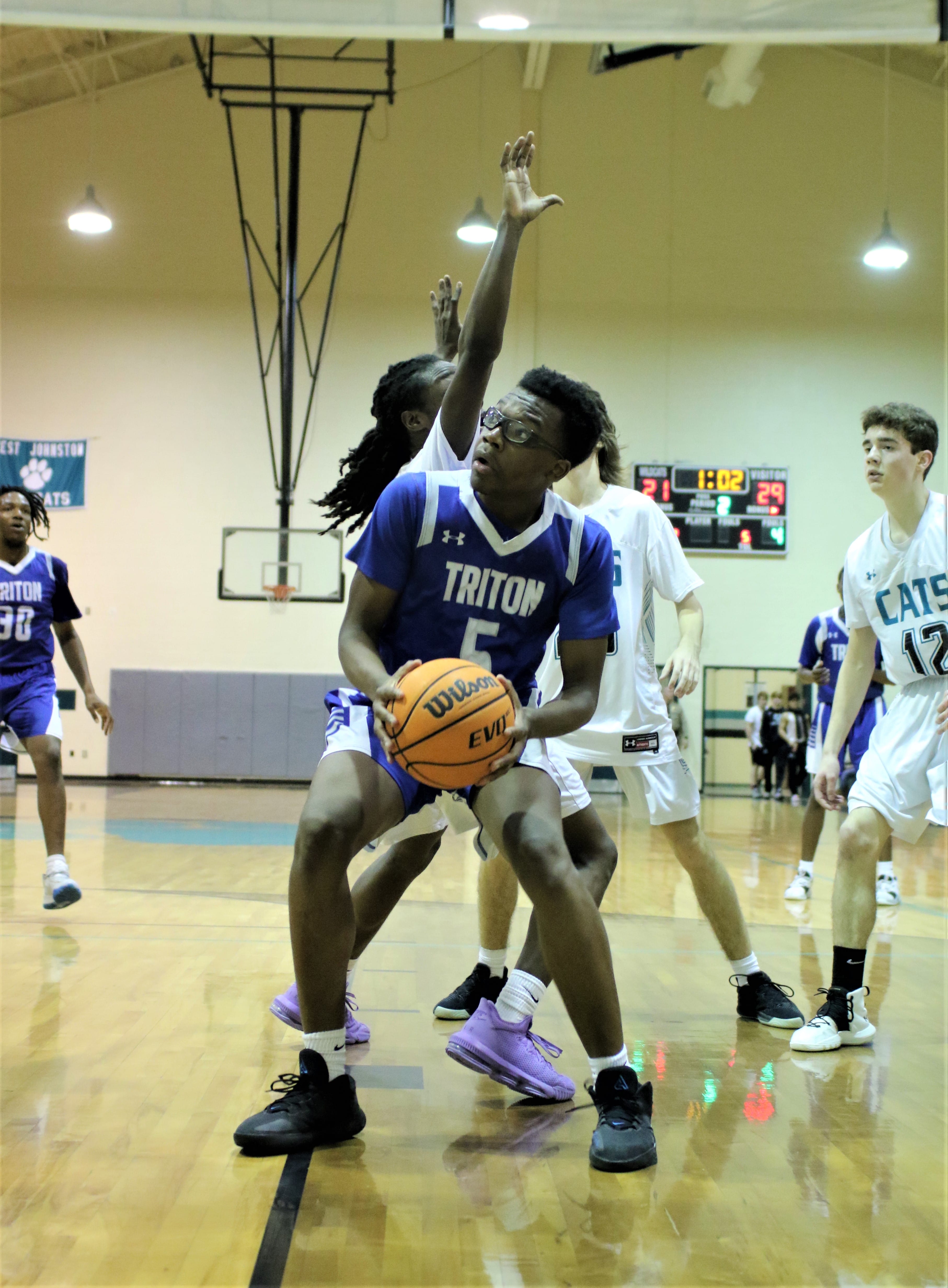 Second quarter keys Hawk boys