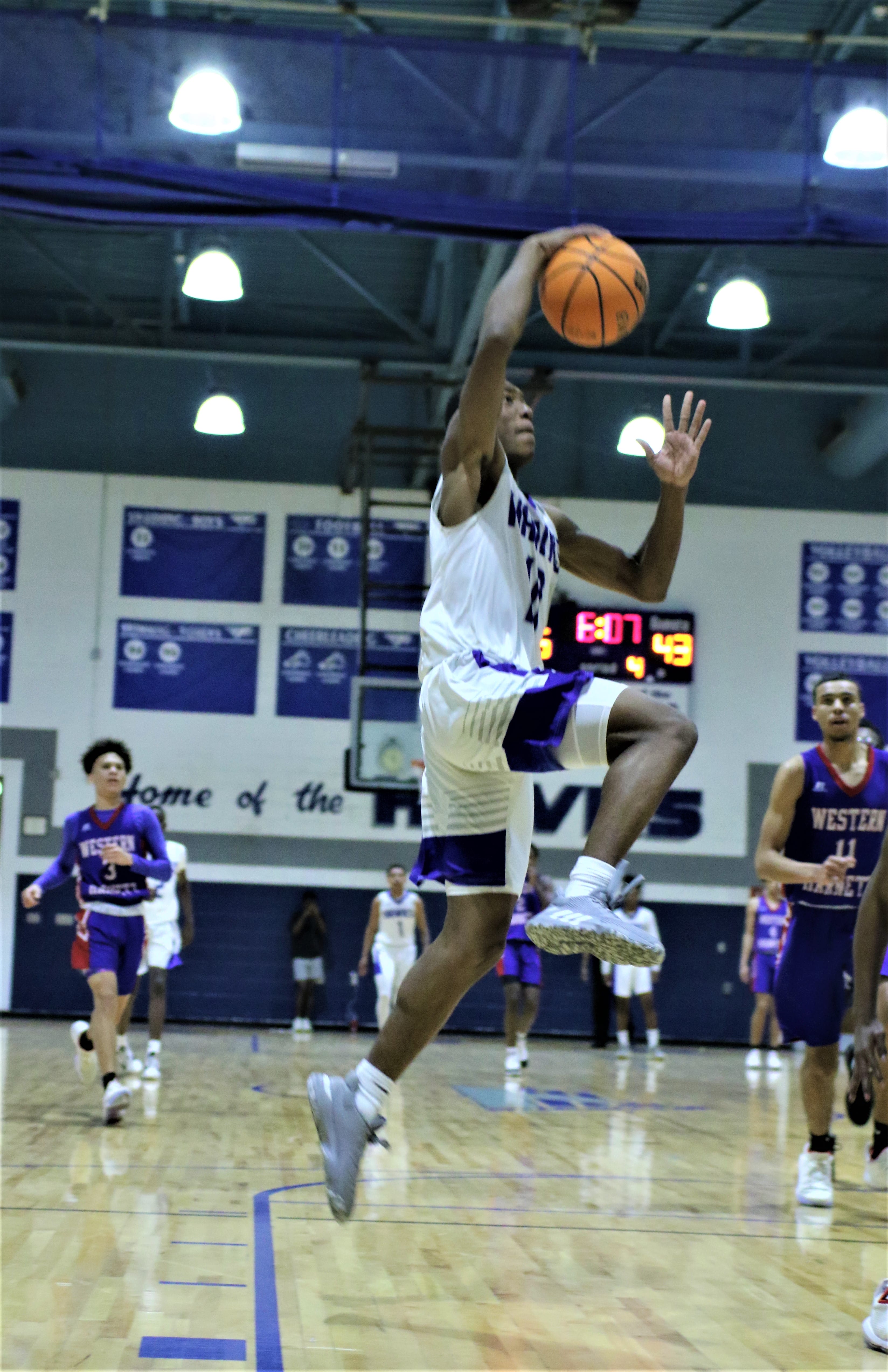 Hawks sweep Western Harnett