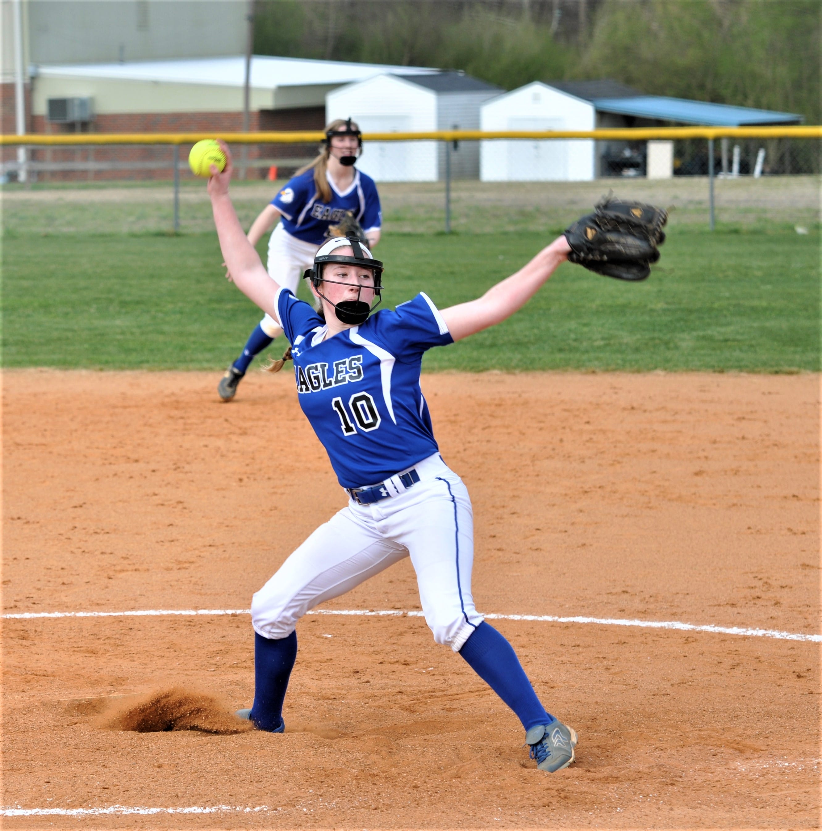Eagles take varsity diamond wins
