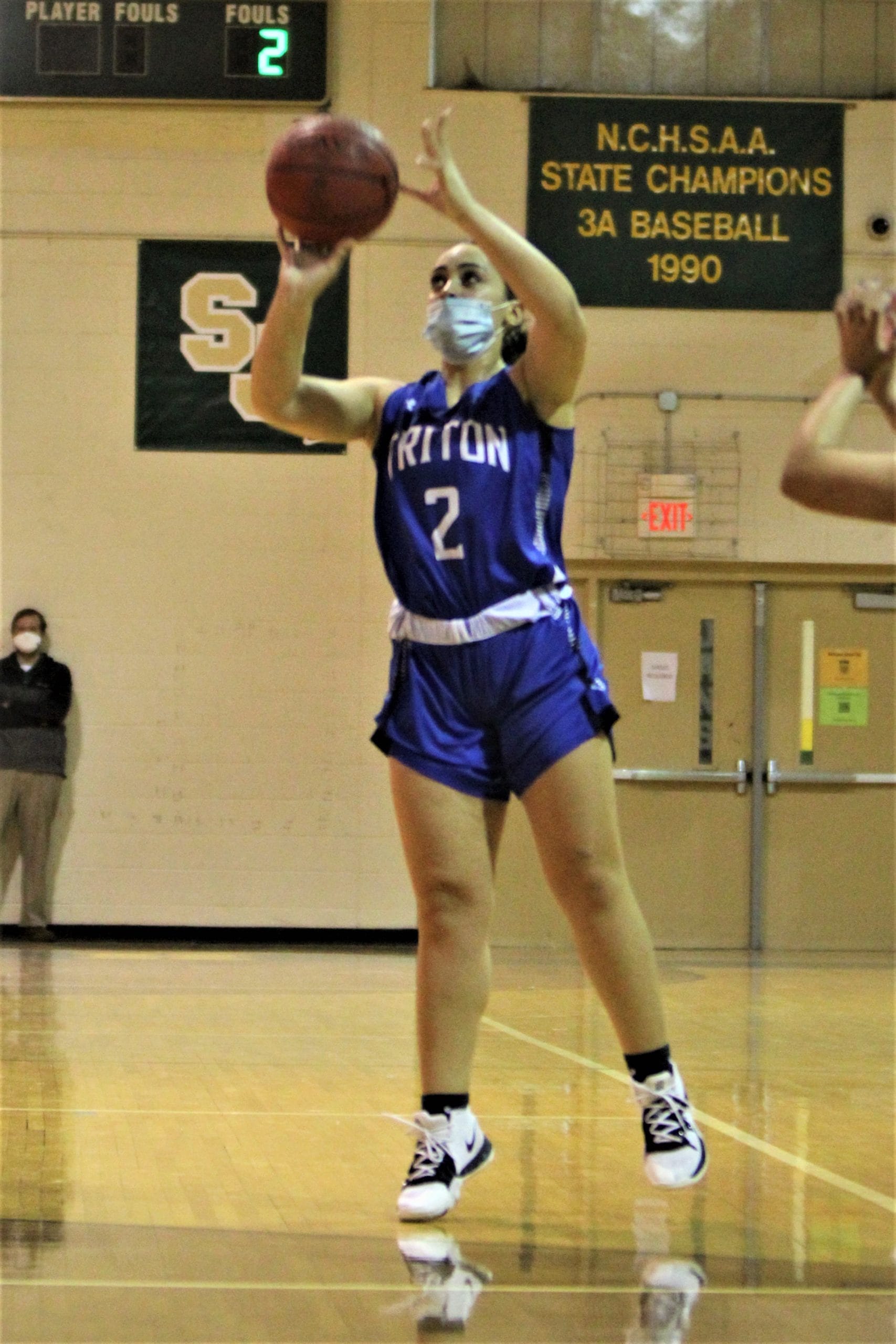 Lady Hawks down South, 39-21