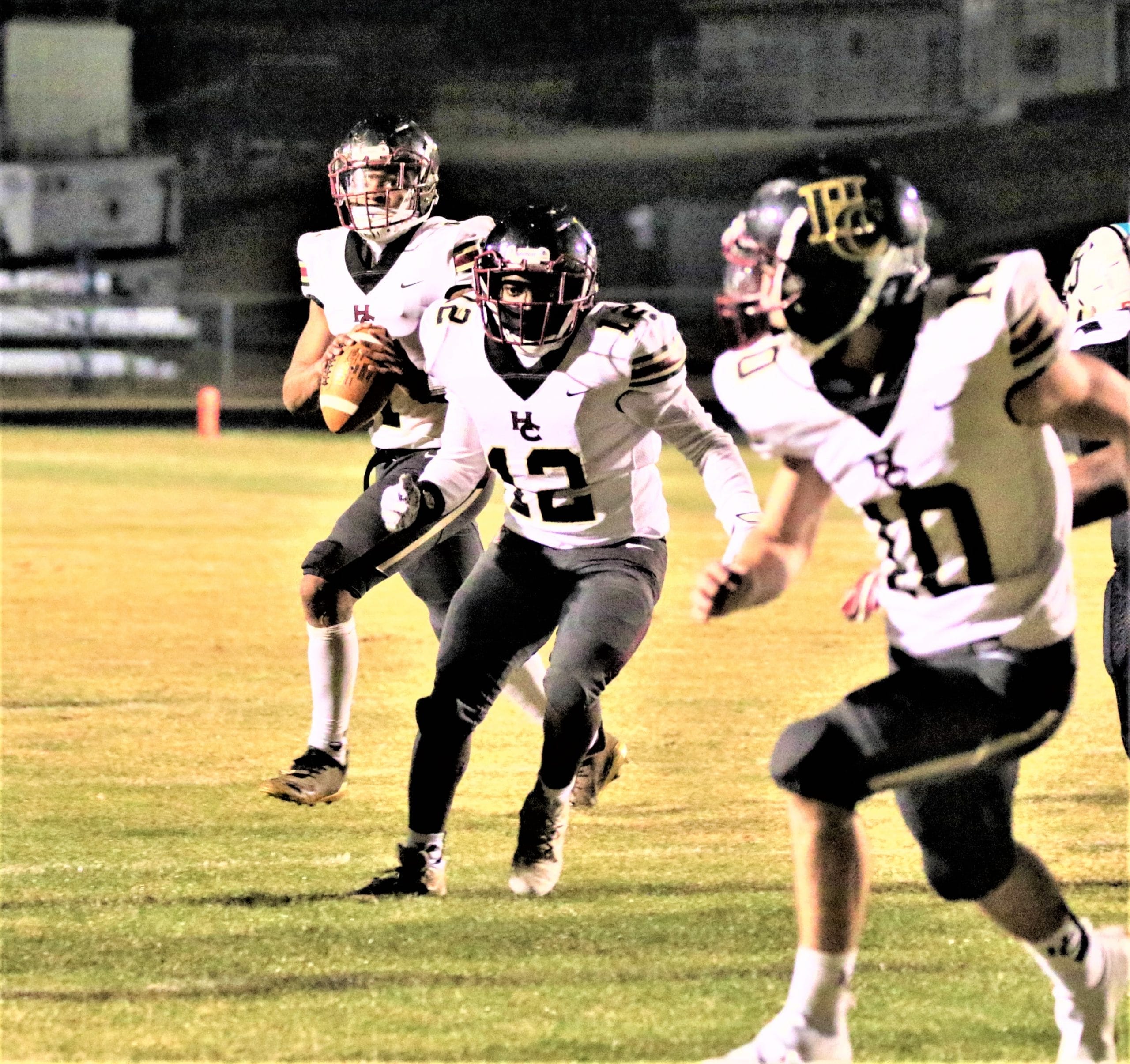 Western, Central looking for first football win