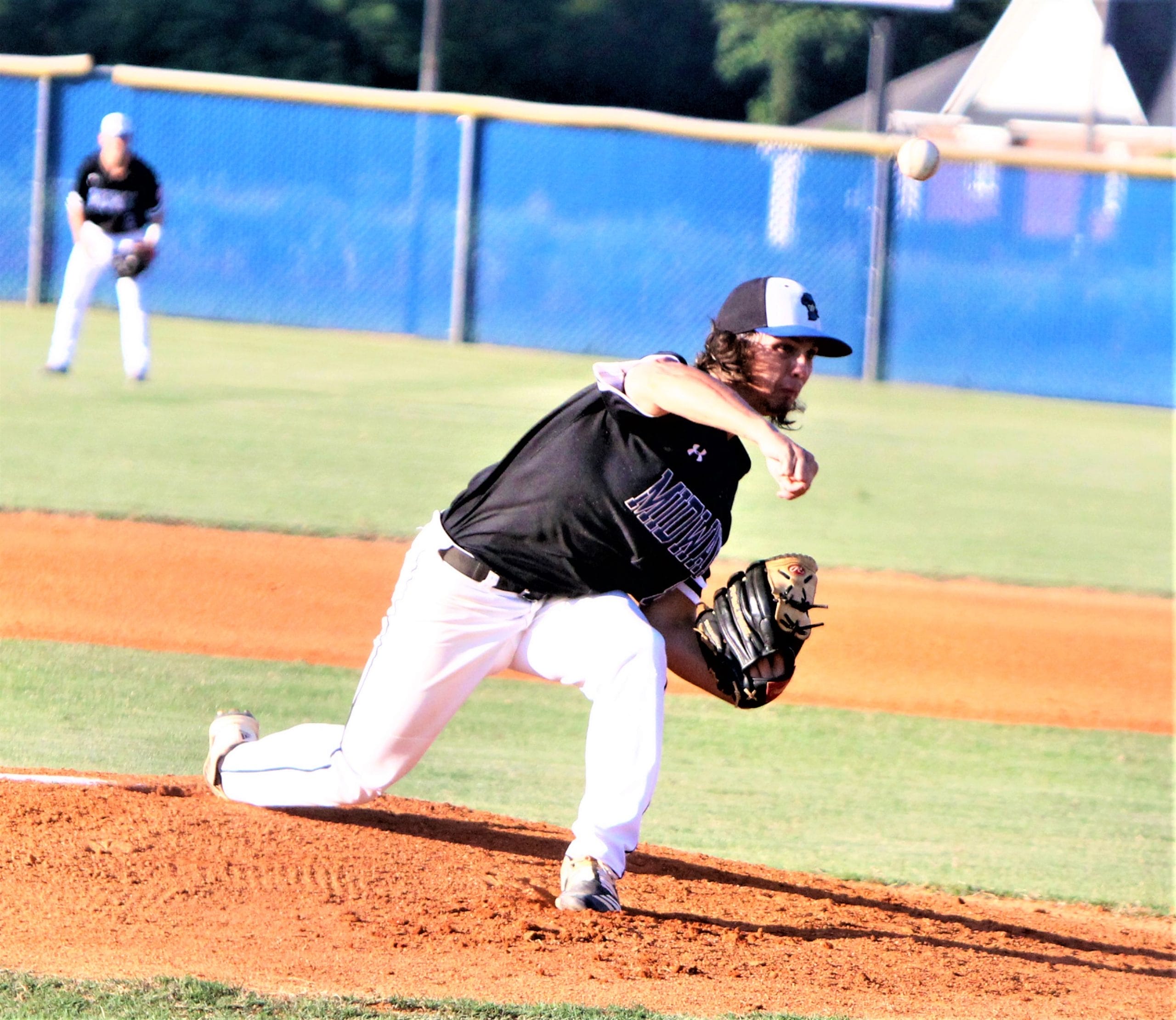 Midway bows out of playoffs as early run holds up for Whiteville