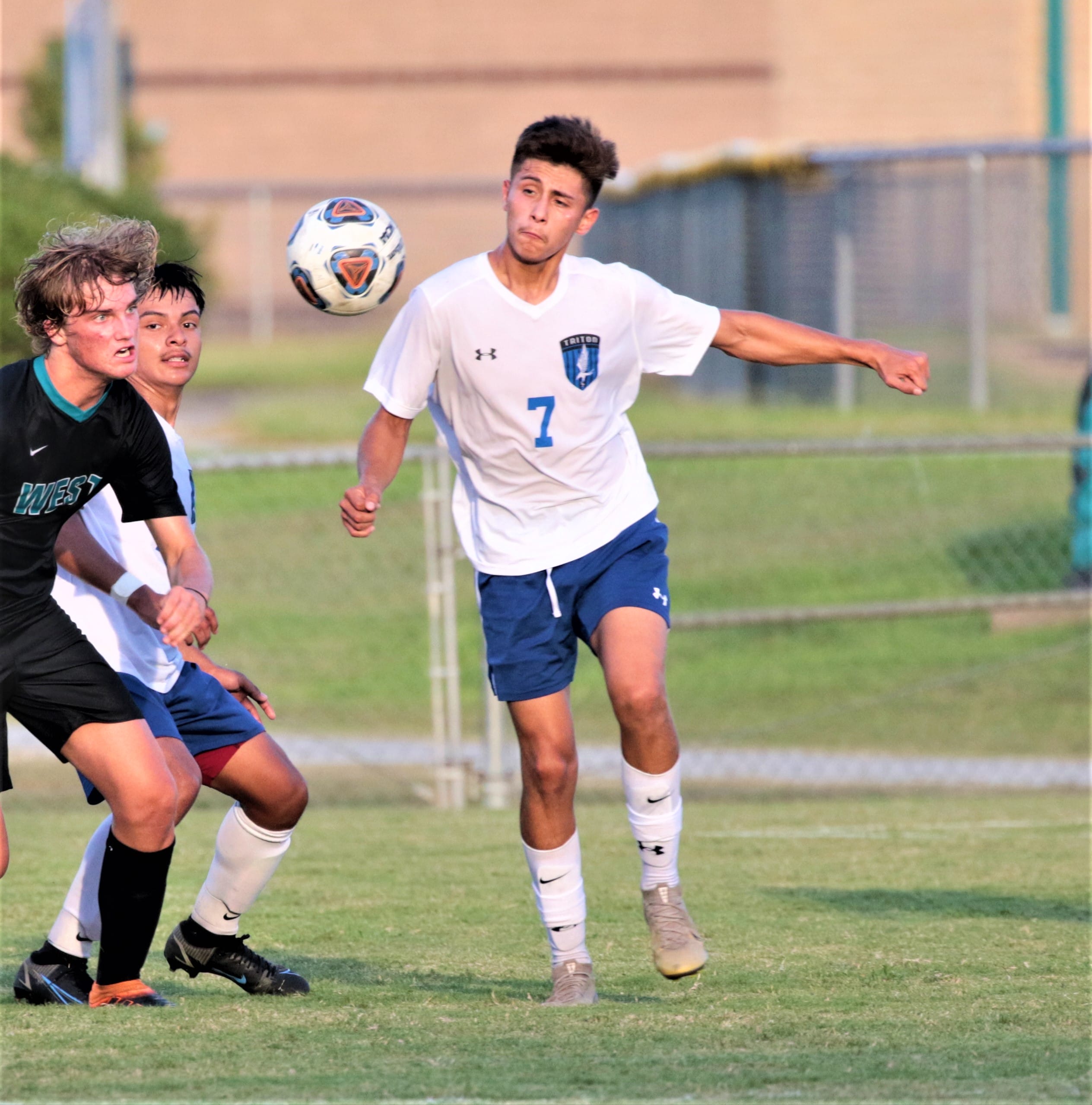 Triton downs SSS, 7-2, in soccer