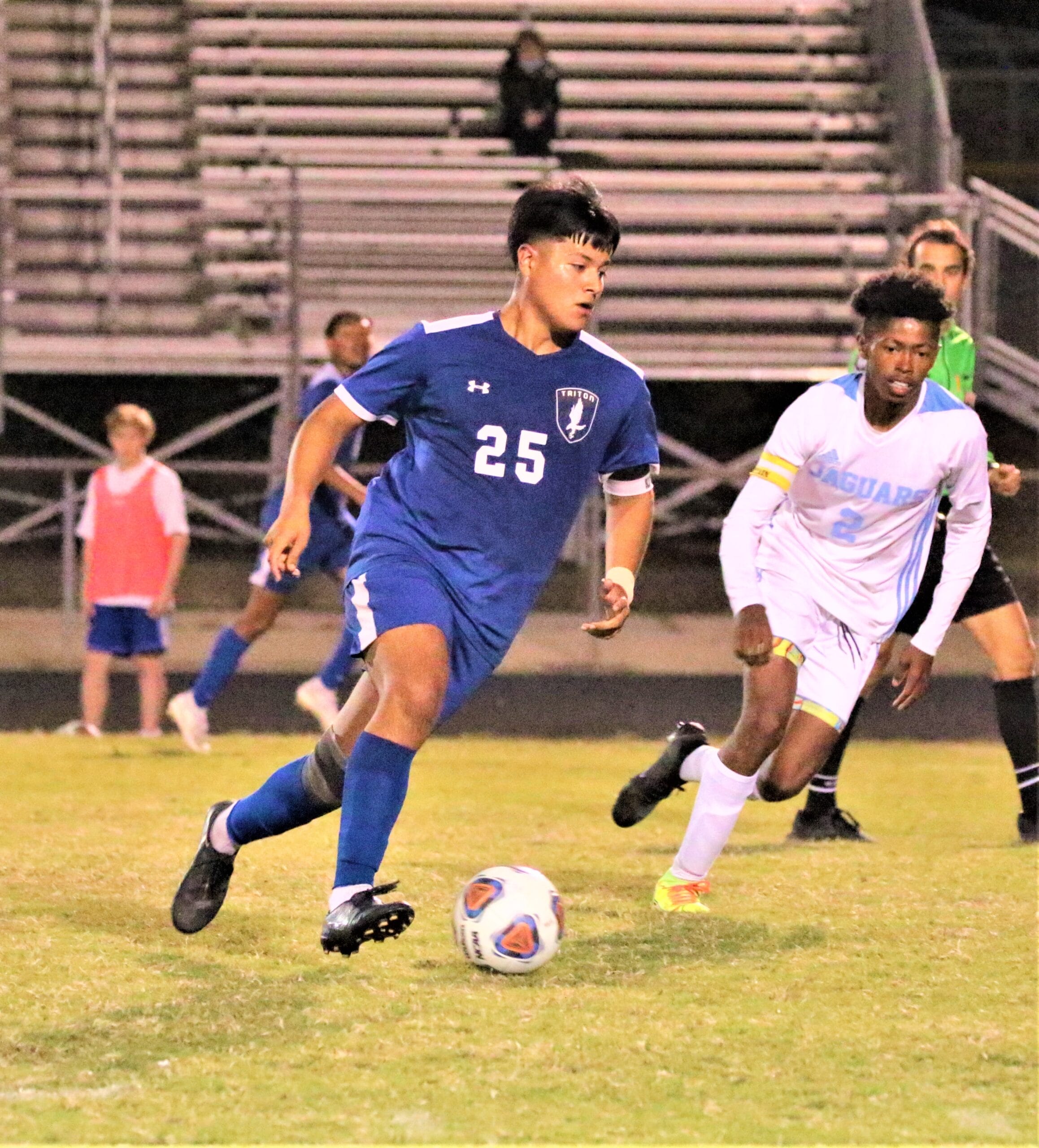 Hawks’ win on Senior Night to tie for league lead