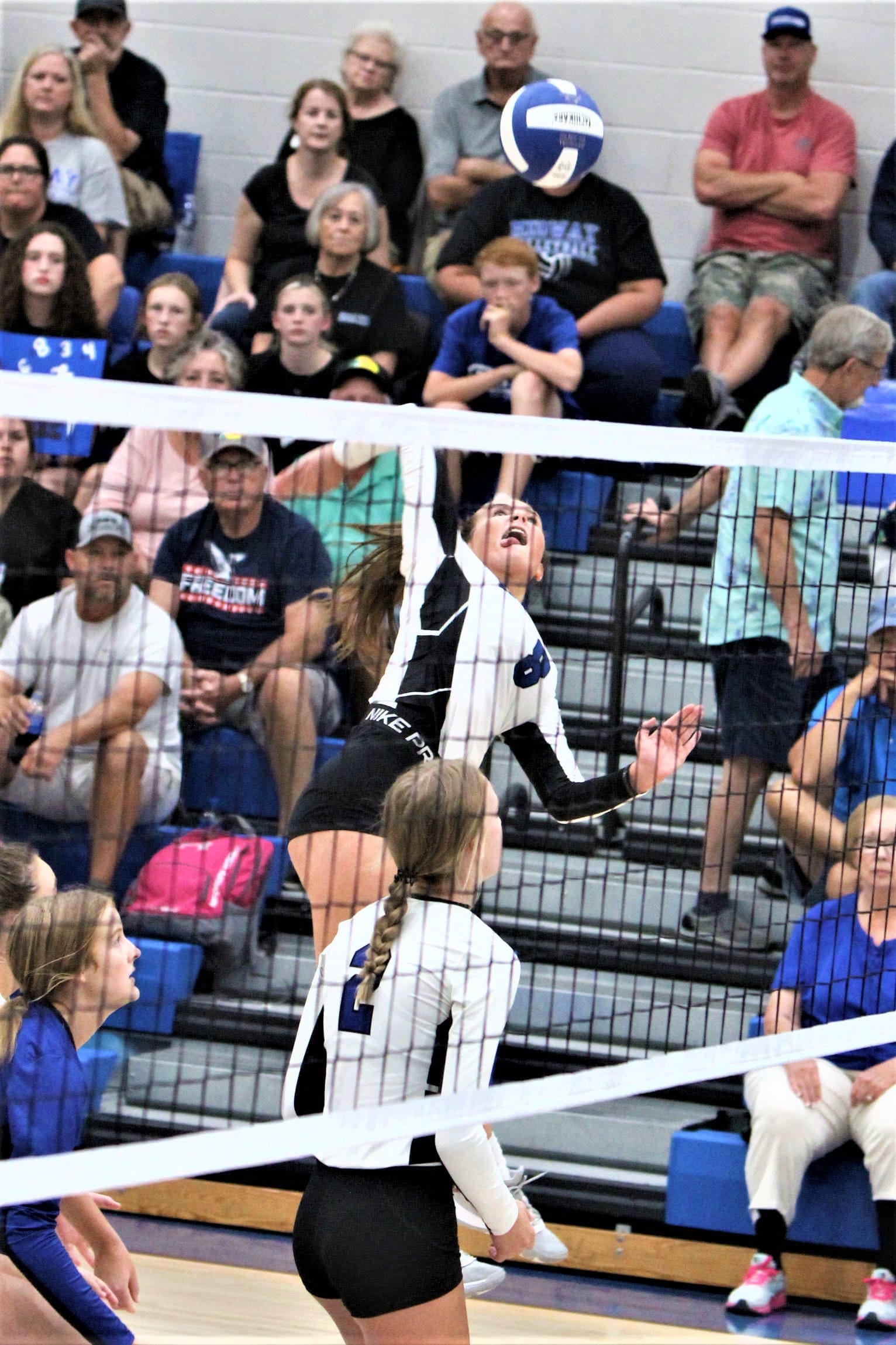 Midway volleyball 13-0 after 3-0 win over Clinton