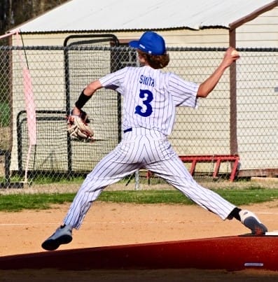 Fayetteville Christian rallies after strong start by Smith