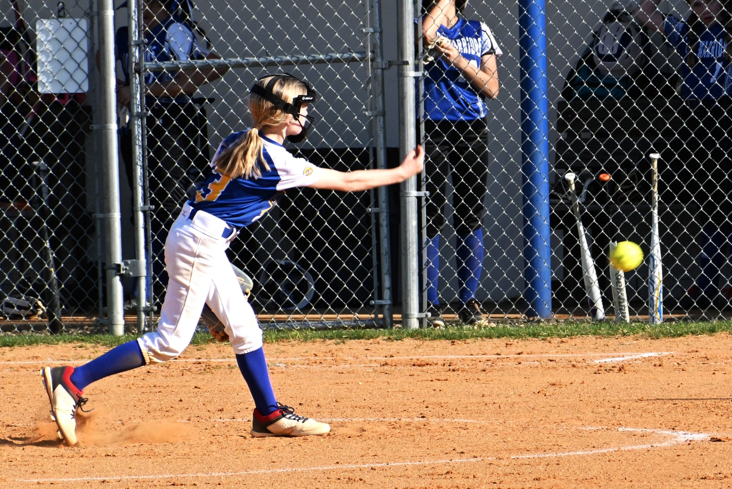 Middle school softball defeats Fayetteville Christian, 17-7, in five