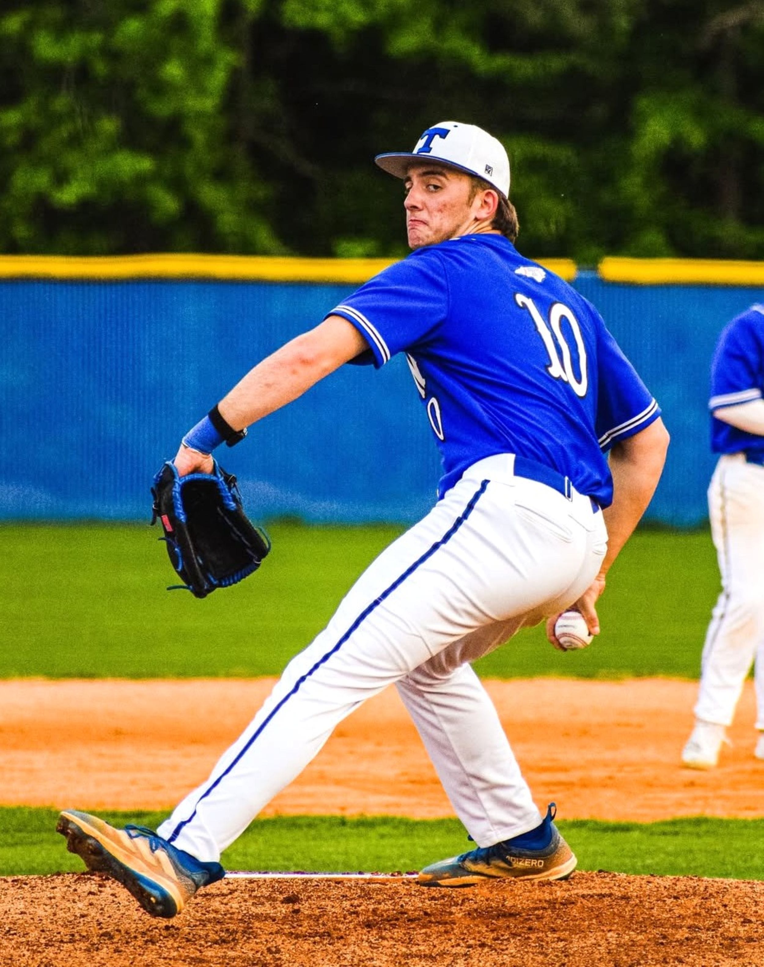 Hawks take three for team to reach third round with walk-off triumph over CBA